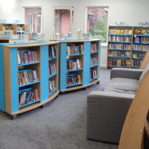 Curved bookcase shelving